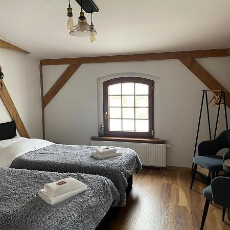 Miodosytnia Hotel Chwarszczany ภายนอก รูปภาพ