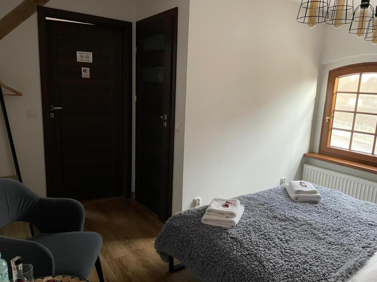 Miodosytnia Hotel Chwarszczany ภายนอก รูปภาพ
